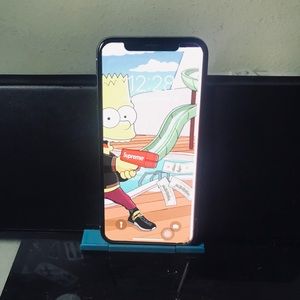 iPhone X (Unlocked) (64gb)